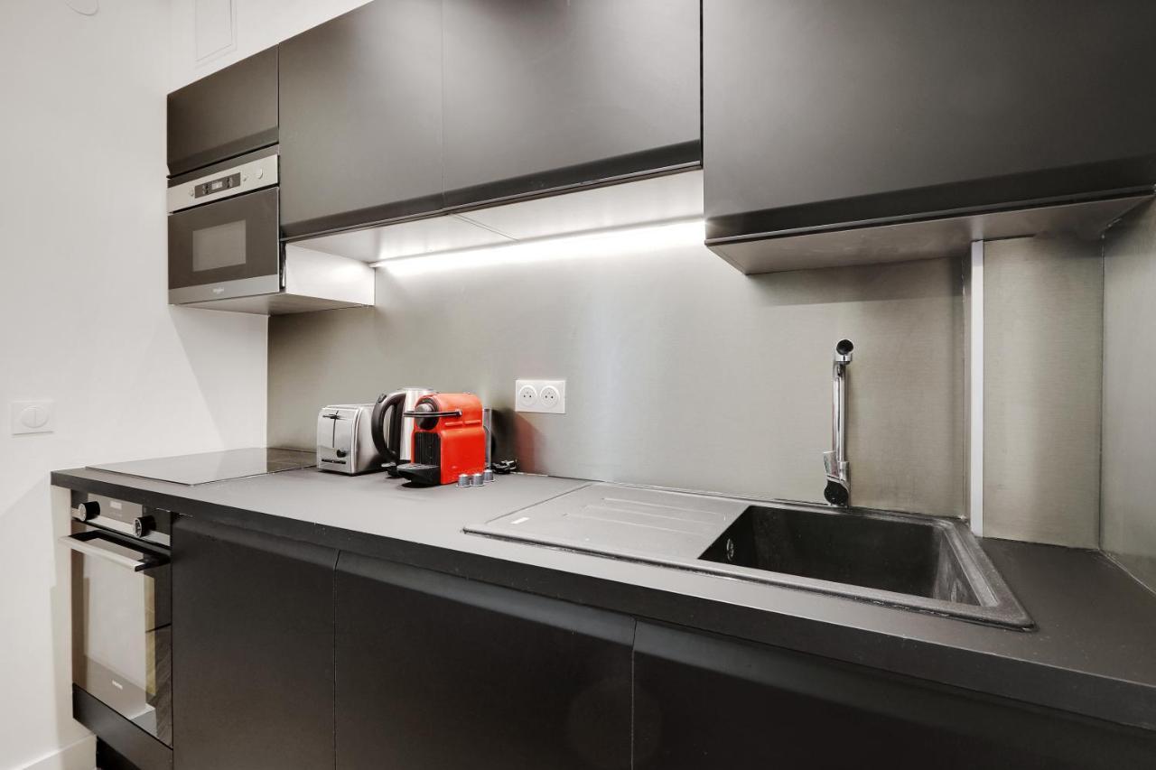 Off Majesti Upper Marais Apartment- Rue Du Faubourg Saint-Martin 파리 외부 사진